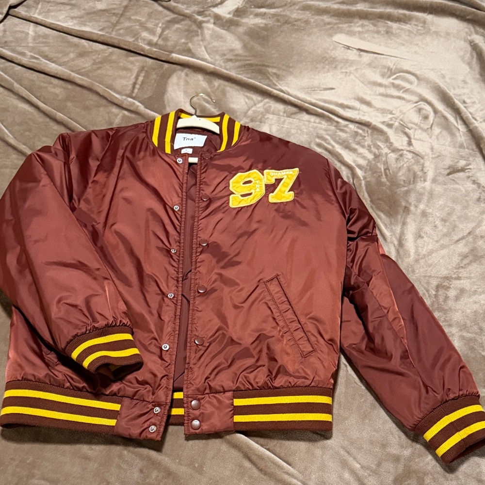 TNA (aritzia) bomber jacket perfect for fall/winter
